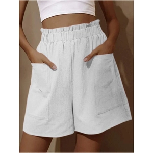 Details von Damen-Baumwoll-Leinen-Shorts in Weiß mit hoher Paperbag-Taille und Taschen
