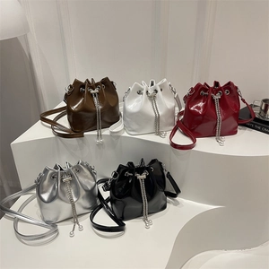 Women Glossy PU Leather Bucket Bag With Artificial Pearl Metal Chain Drawstring Fashionable Crossbody Shoulder Handbag