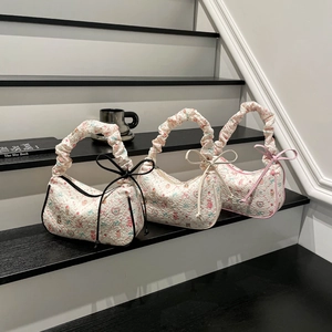 Women Cartoon Bear Print Underarm Bag Ruched Handle Sweet Bow Handbag PU Fabric Shoulder Bag Quilted Bubble Gauze