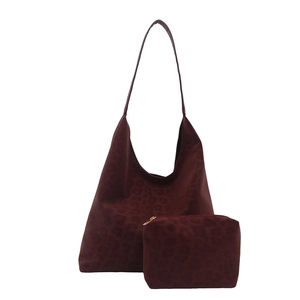 Sac fourre-tout bordeaux imprimé léopard avec pochette assortie en daim mat élégant