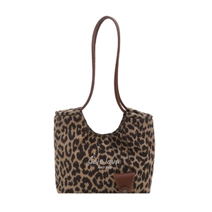 Bolso tote grande de lona con estampado de leopardo y asas marrones estilo vintage