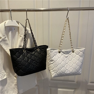 Sac Cabas Matelassé Femme Grande Capacité Cuir PU Motif Losanges Bandoulière Chaîne Sac à Épaule Mode Navette
