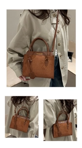 Détails du sac cabas en daim marron avec texte mode et bandoulière réglable