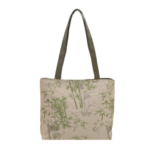 Μεγάλη τσάντα tote σε κινέζικο στυλ με πράσινα prints μπαμπού και υφασμάτινους ιμάντες