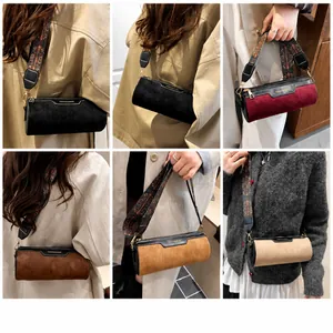 Zylindertaschen-Kollektion mit Jacquard-Gurt in Schwarz, Burgunder und Beige