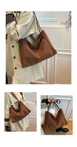Detalle del bolso tote de ante con estampado de leopardo y gran capacidad interior