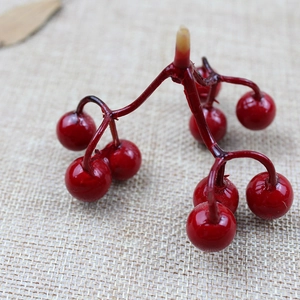 Artificial red berry branch with 9 glossy berries for Christmas tree decoration