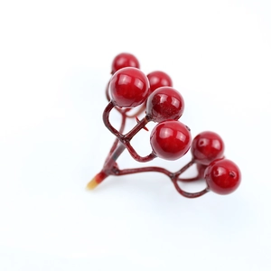 Artificial red holly berry stems with nine shiny branches for Christmas tree decor