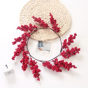 Artificial Red Berry Wreath Christmas Hanging Ornaments For Home Wedding Party Decor Foam Berries Vine Circle Garland