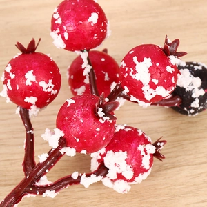 Branche de baies rouges artificielles avec effet neige pour décoration de Noël