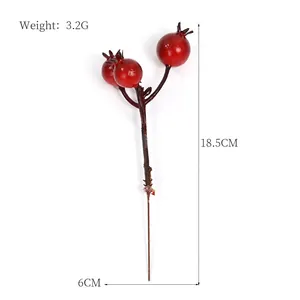 Künstlicher Beerenstiel für Weihnachtsdeko, 18,5cm hoch mit realistischen roten Beeren
