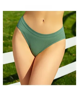 Green seamless ribbed cotton panties for women with breathable antibacterial lining