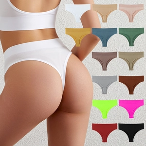 String Sans Couture Femme Taille Moyenne Sexy G-String Culotte de Sport Côte Couleur Unie Respirant Séchage Rapide Sous-vêtements