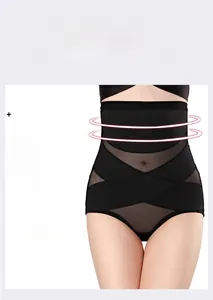 Détail de culotte gainante haute avec compression croisée et maille respirante pour femme