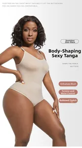 Détail du body string sans couture avec fermeture à agrafes pour un ventre plat