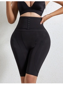 Detailansicht der Miederhose mit hoher Taille und Hakenverschluss zur Bauchkontrolle