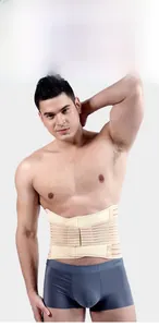 Détail de la ceinture abdominale beige pour homme avec sangles élastiques et soutien dorsal