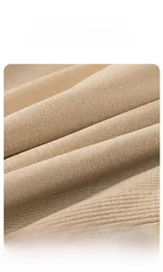 Détail du tissu côtelé respirant avec extensibilité multidirectionnelle pour body