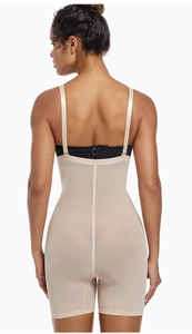 Vue arrière d'un body gainant beige en maille avec contrôle du ventre et lissage