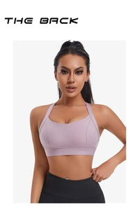 Vue avant du soutien-gorge de sport lavande avec coutures de maintien et bretelles larges