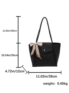 Detailed size chart for black pebble leather tote bag with dimensions and dimensions markers