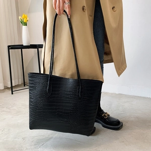 Elegant black crocodile pattern tote bag with large capacity and long handles for women