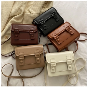 Sac Bandoulière Vintage en Cuir PU pour Femmes Petit Sac Messager Carré Rétro Avec Double Boucle Décorative Sac à Épaule Mode Urbaine