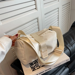 Unisex Minimalist Canvas Waterproof Toast Crossbody Bag Fashion Sport Fitness Bag Casual Shoulder Bag Square Messenger Bag For Men Women