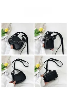 Vue détaillée sous quatre angles d'un sac besace noir avec chaîne en métal et bandoulière
