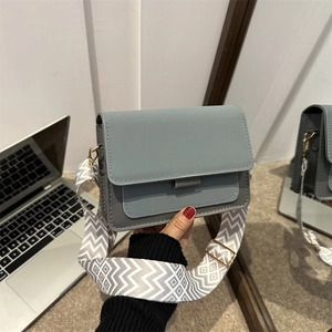 Borsa a Tracolla Piccola Quadrata in Pelle PU Retrò da Donna Con Tracolla Larga Geometrica Fibbia Magnetica Moda Borsetta Quotidiana