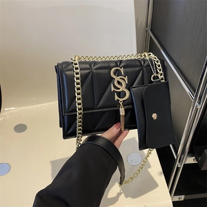 Sac à Bandoulière Matelassé Rétro pour Femmes en Cuir PU avec Motif de Losange Petit Sac Carré avec Mini Pochette Pompon Logo en Métal