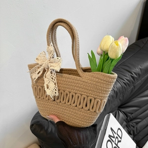 Sac Seau Tissé en Paille de Vacances d'Été pour Femmes Sac à Main Décoratif avec Nœud en Dentelle Plage Décontracté