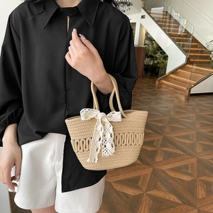 Sac fourre-tout tissé à la mode avec nœud en dentelle blanche pour les vacances d'été