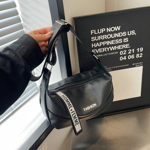 Borsa a Tracolla a Mezzaluna in Pelle PU Chic per Donna Texture Litchi Tracolla Larga Regolabile Borsa a Spalla Stile Street