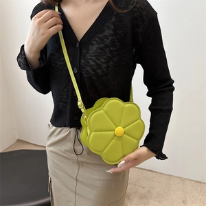 Borsa a tracolla verde lime a forma di fiore con catena per la moda estiva