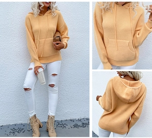 Détails du sweat à capuche en maille gingembre avec cordon et poche kangourou