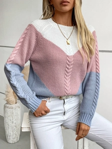 Women's cable knit color-block sweater in white pink and blue with a loose fit design