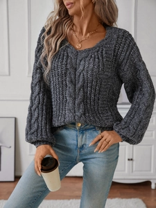 Dunkelgrauer Grobstrickpullover mit V-Ausschnitt und klassischen Zopfmustern für Damen
