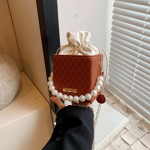 Sac à Épaule pour Femme Avec Poignée en Künstliche Perles Cuir PU Seau à Damiers Bandoulière Chaîne Dorée Petit Sac Carré