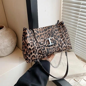 Borsa Sottobraccio in Pelle PU con Stampa Leopardata alla Moda per Donna Borsa a Tracolla con Catena a T in Metallo