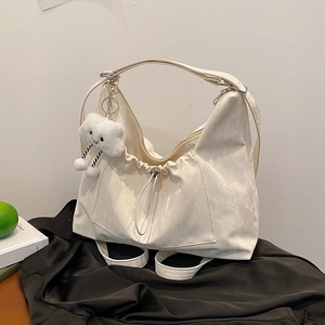 Plissierte PU-Leder Schultertasche Für Damen Koreanische Mode Slouchy Hobo Einkaufstasche Leichte Umhängetasche Mit Wolkenanhänger