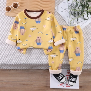 Childrens yellow thermal underwear set with cartoon bear print and fleece lining