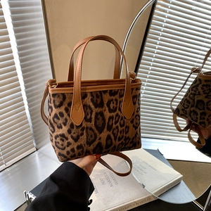 Korean Style Leopard Print Bucket Bag Women PU Leather Faux Fur Shoulder Crossbody Bag Fashion Daily Versatile Handbag