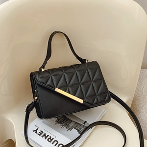 Borsa a Tracolla da Donna in Pelle PU Trapuntata Vintage Borsa a Spalla Quadrata alla Moda Con Barra in Metallo Oro