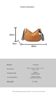 Size guide for corduroy shoulder bag showing dimensions 28x22x8cm and adjustable strap detail