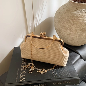 Vintage PU Woven Shell Crossbody Bag For Women Retro Elegant Metal Frame Evening Bag With Chain Strap And Handle Party Wedding Handbag