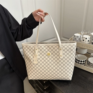 Vintage M Monogram Print Tote Bag For Women Large Capacity Synthetic Leather Shoulder Bag Retro Fashion Underarm Handbag