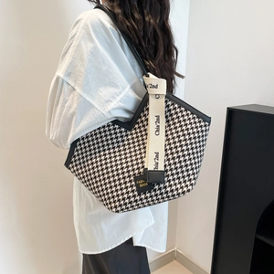 Fashionable houndstooth tote bag with large capacity and stylish letter printed shoulder strap