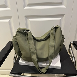 Women Large Capacity Nylon Crossbody Bag Minimalist Half Moon Hobo Bag Adjustable Strap Korean Style Solid Color Shoulder Bag