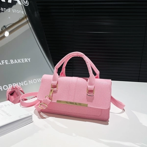 Women Minimalist PU Leather Crossbody Bag Gold Metal Decor Square Handbag Street Style Flap Shoulder Bag Elegant Office Purse